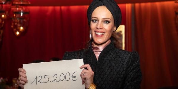 125,000 euro to L'Alto Adige aiuta thanks to gala evening of Birra FORST.